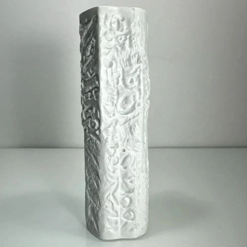Schwahn‎ Lorenz Hutschenreuther Brutalist White Modernist Bisque Porcelain  Vase